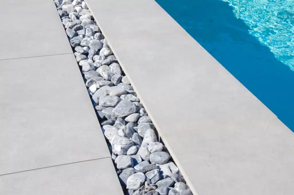 Terrasse autour d'une piscine - Le Pouliguen